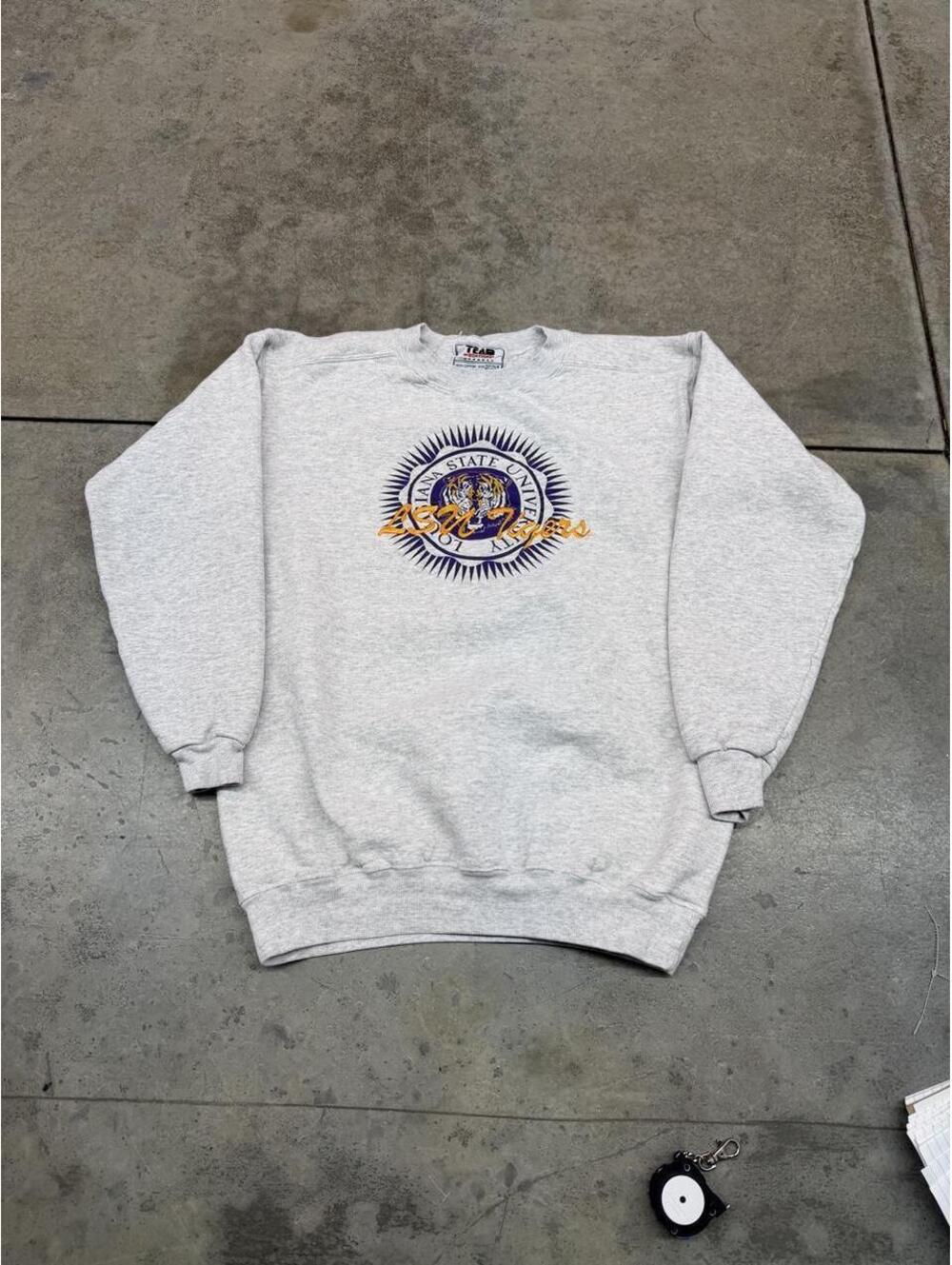 vintage lousiana state university tigers collegiate grey crewneck size large